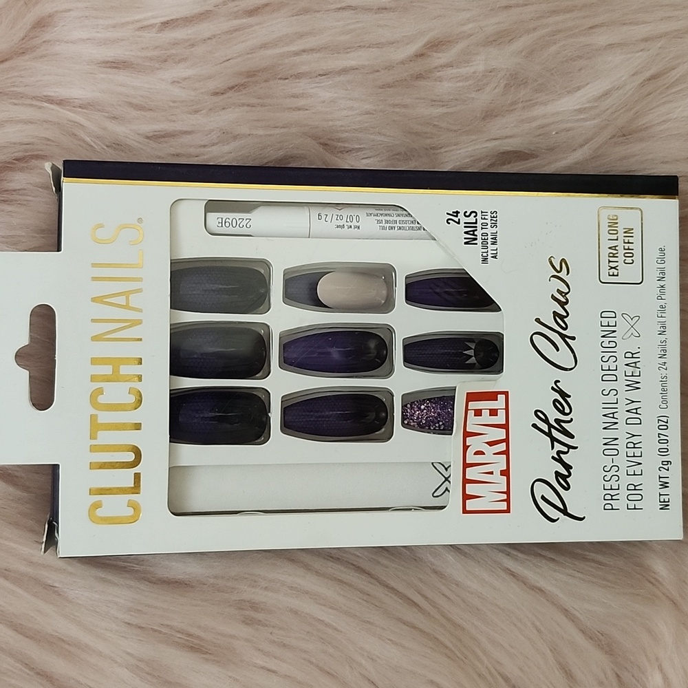 Brand New CLUTCH MARVEL FALSE NAILS-XL